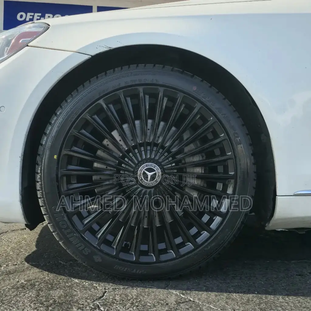 Mercedes-Benz Rim 19 (All Black)