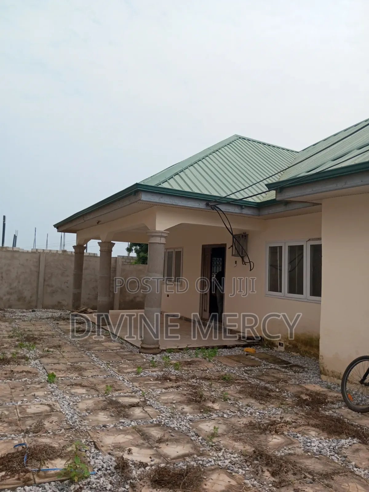 3bdrm Bungalow in Nyanaynor, Awutu Senya East Municipal for sale