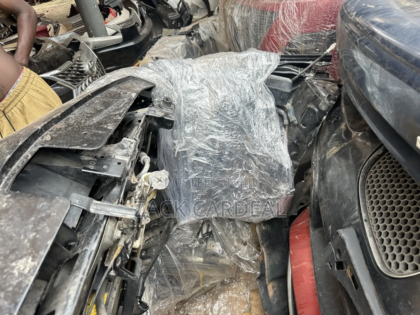 Toyota Yaris 2010-2012 Front Cut Available