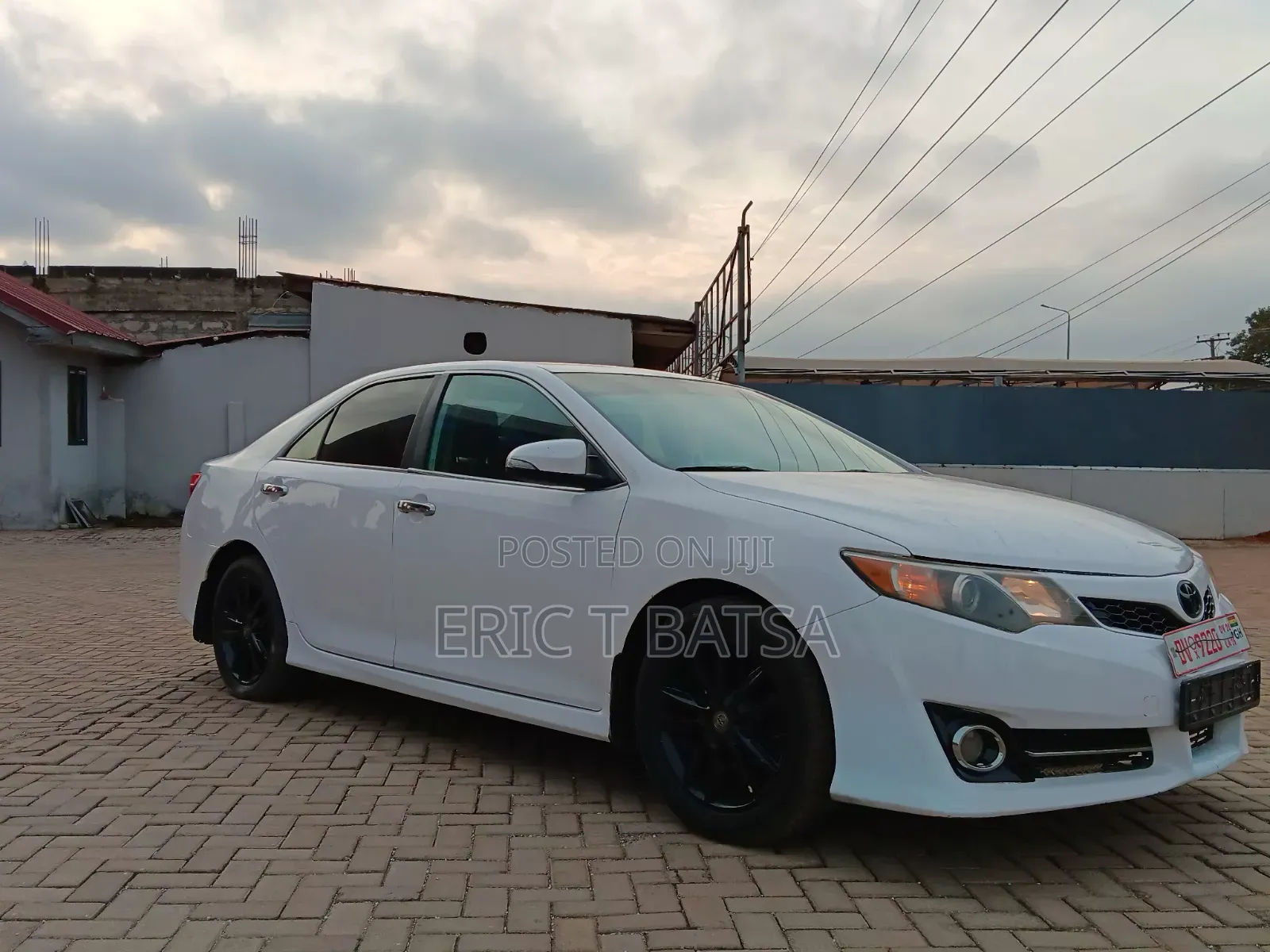 Toyota Camry L 4dr Sedan w/Prod. End 11/13 (2.5L 4cyl 6A) 2014 White