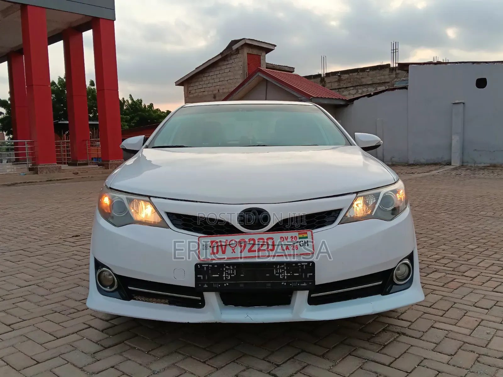 Toyota Camry L 4dr Sedan w/Prod. End 11/13 (2.5L 4cyl 6A) 2014 White