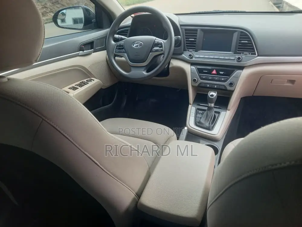 Hyundai Elantra 2017 Black