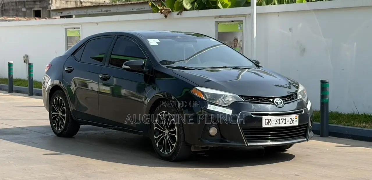 Toyota Corolla 2015 Black