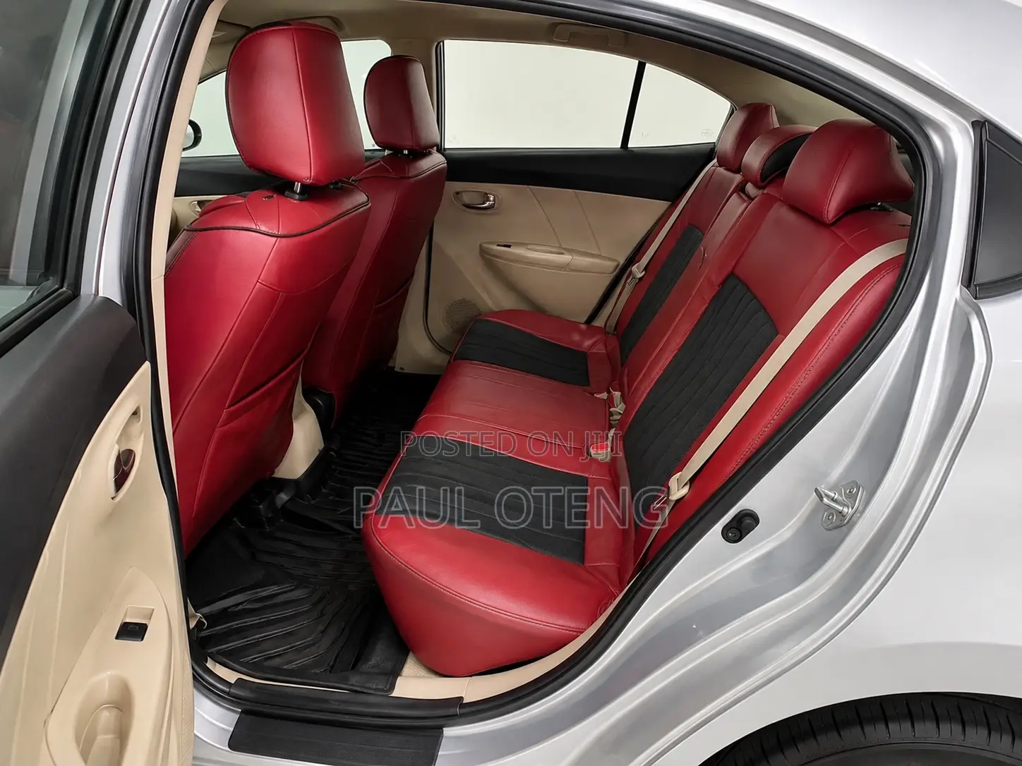 Toyota Yaris 2015 Silver
