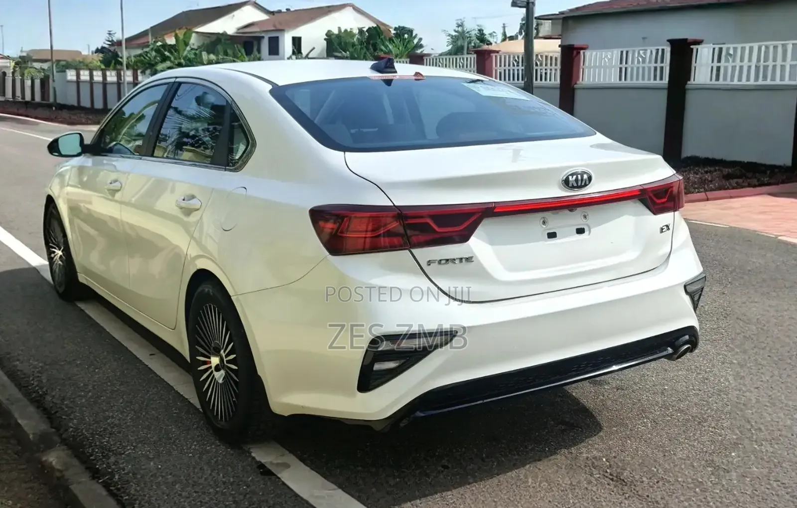 Kia Forte EX 2021 White
