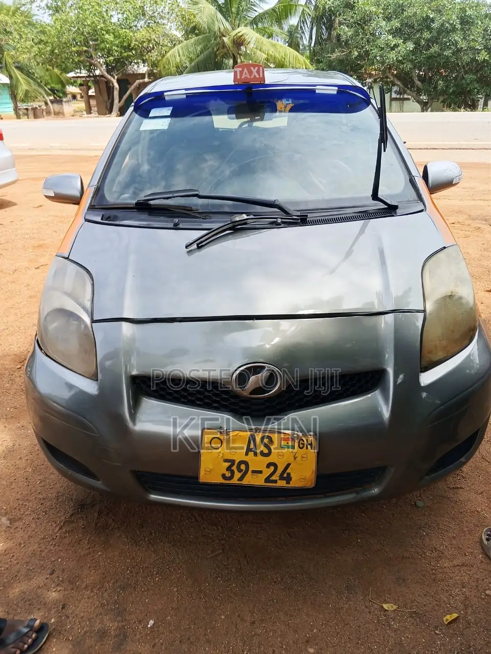 Toyota Vitz 1.3 AWD 5dr 2010 Silver