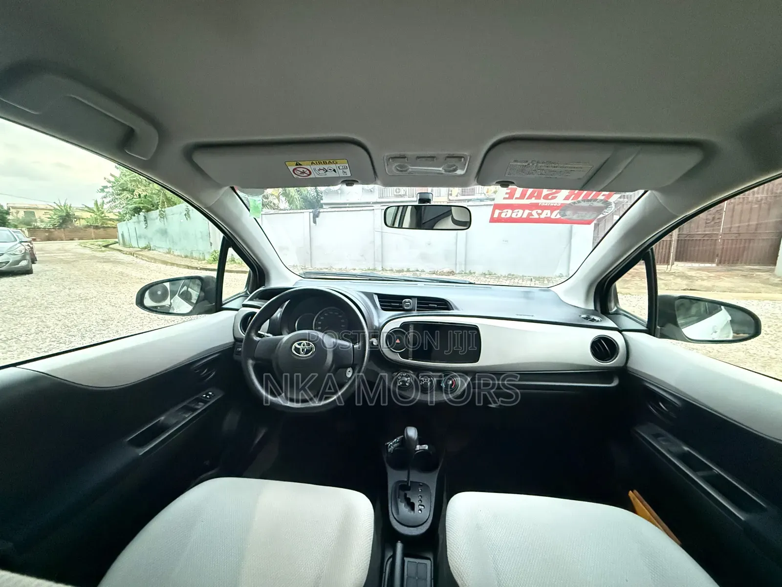 Toyota Vitz 2012 White