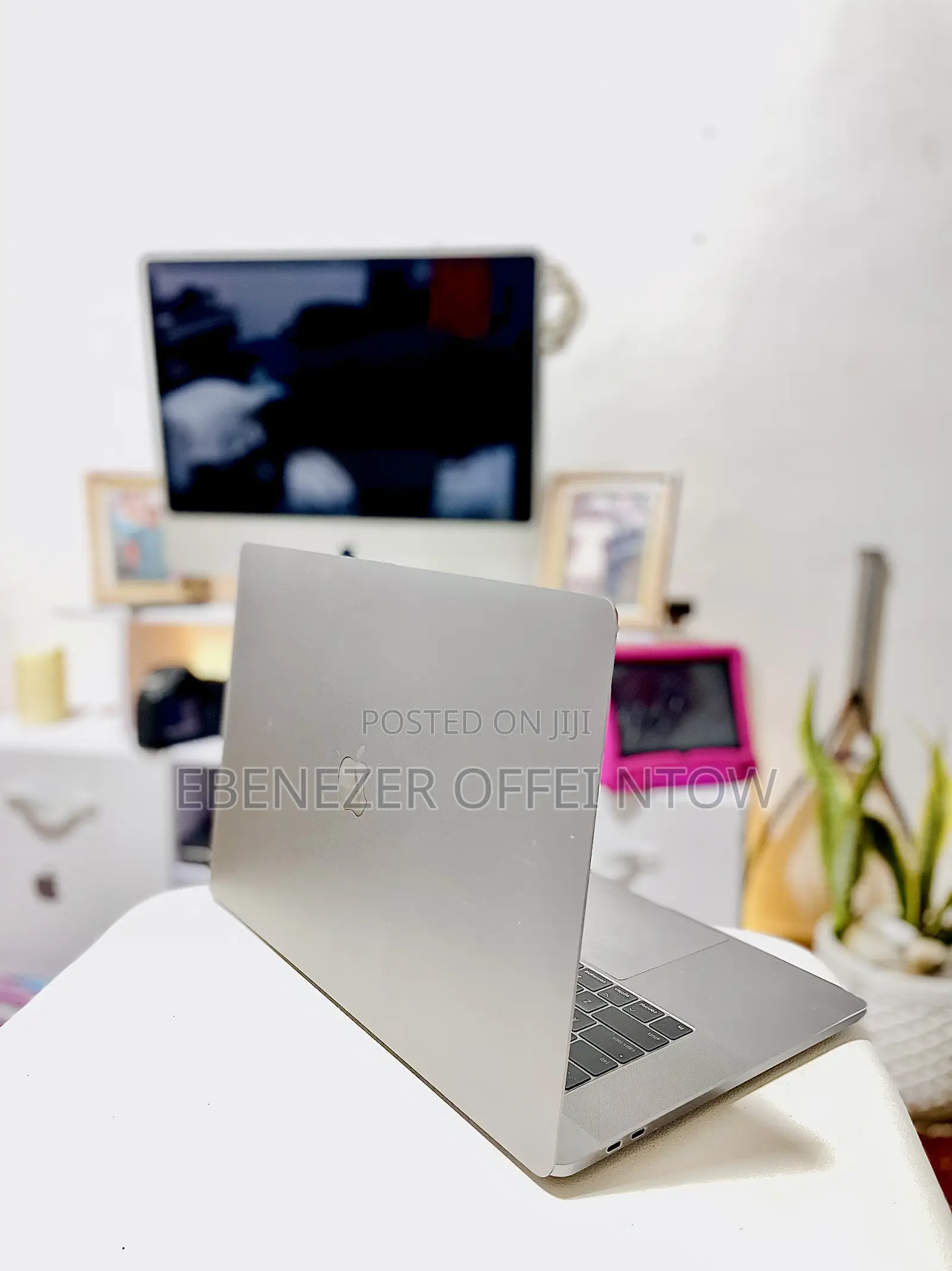 Laptop Apple MacBook Pro 2017 16GB Intel Core i7 SSD 512GB