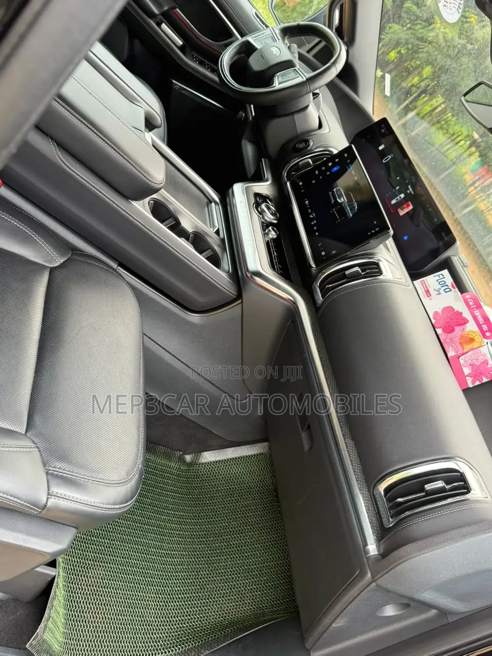 Ford Expedition Platinum 4x4 2025 Black
