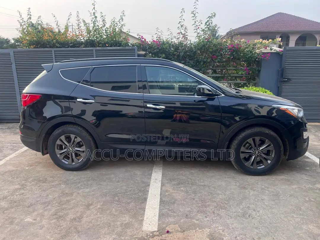 Hyundai Santa Fe 2014 Black