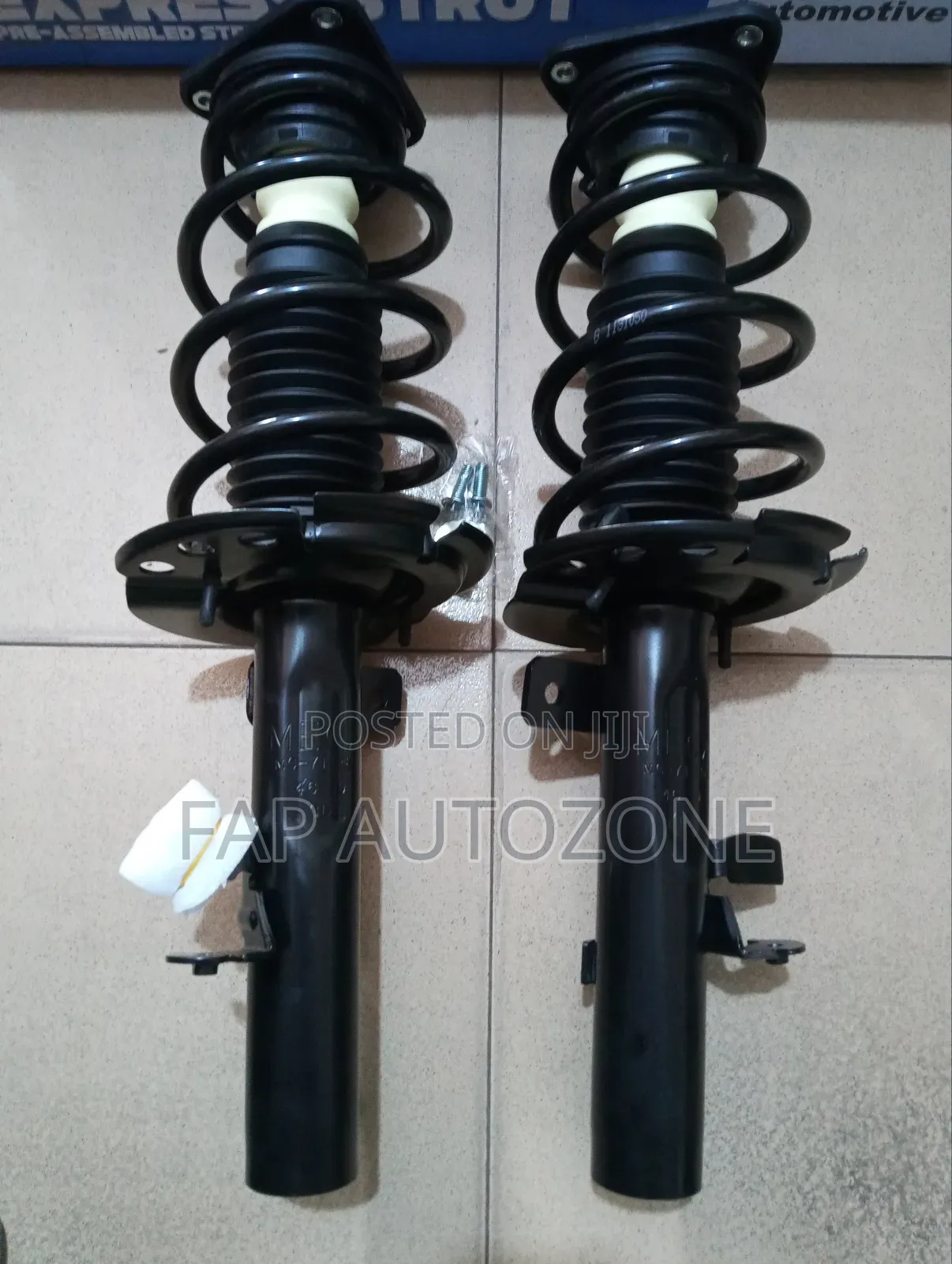 0960. Original Mega Ford Focus Complete Strut Assembly Impo From USA