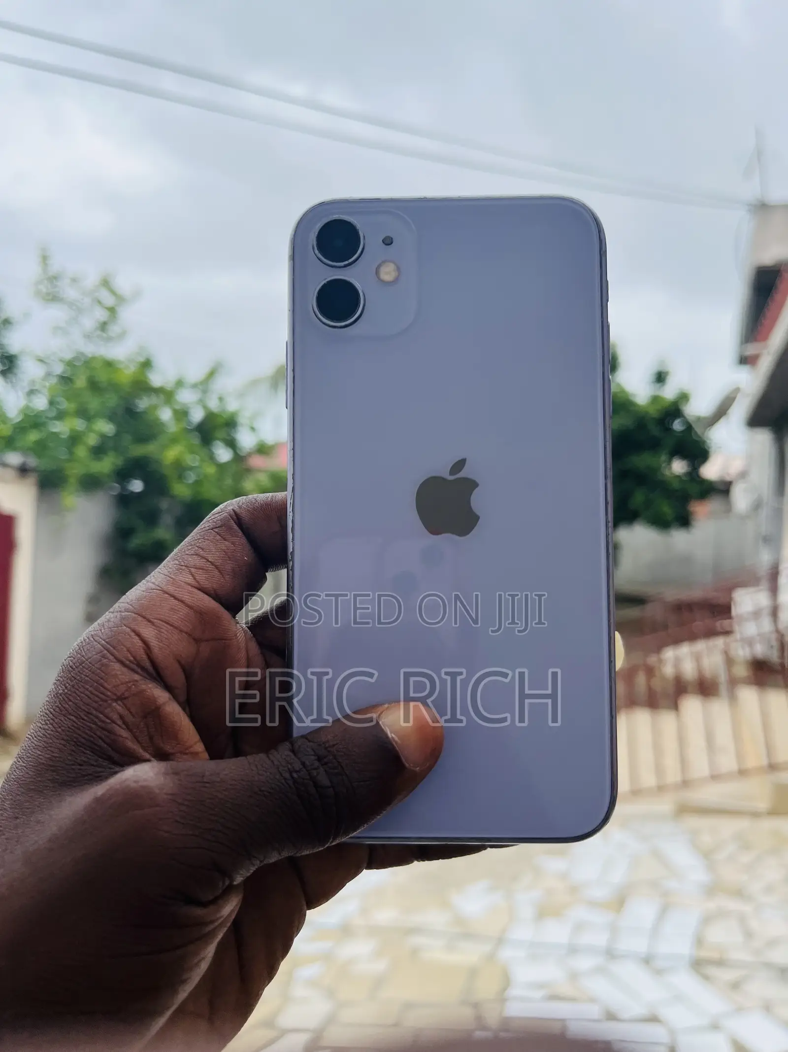 Apple iPhone 11 64 GB Purple