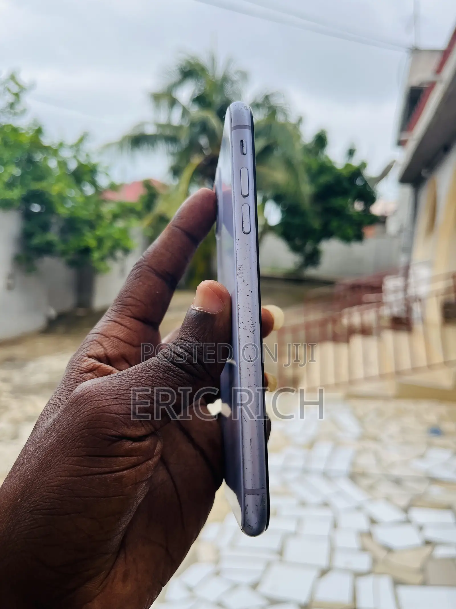 Apple iPhone 11 64 GB Purple