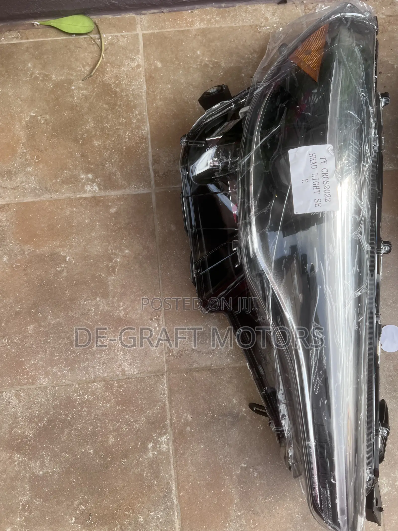 Corolla Cross Headlight SE Pair