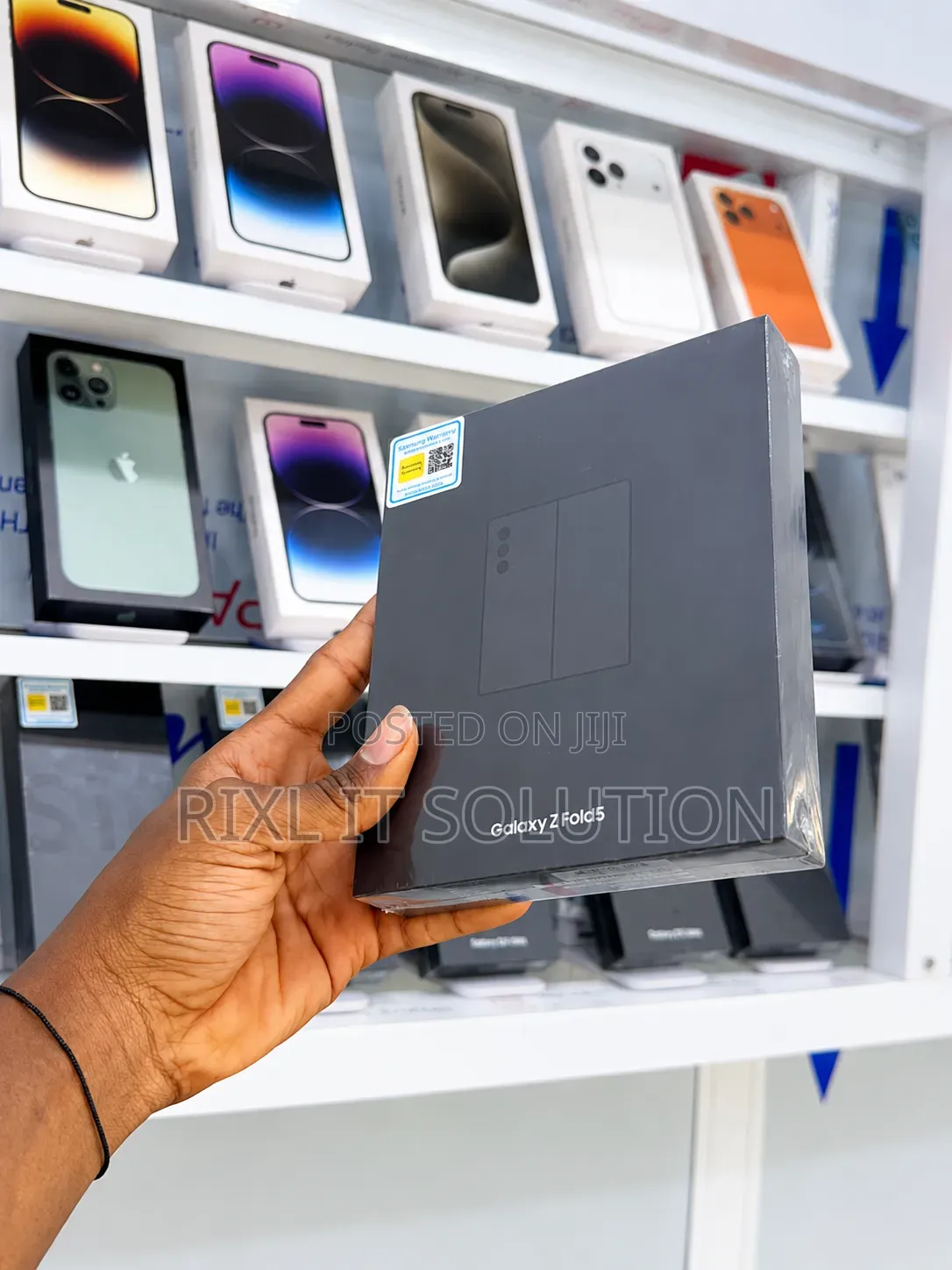 New Samsung Z 16 GB Black