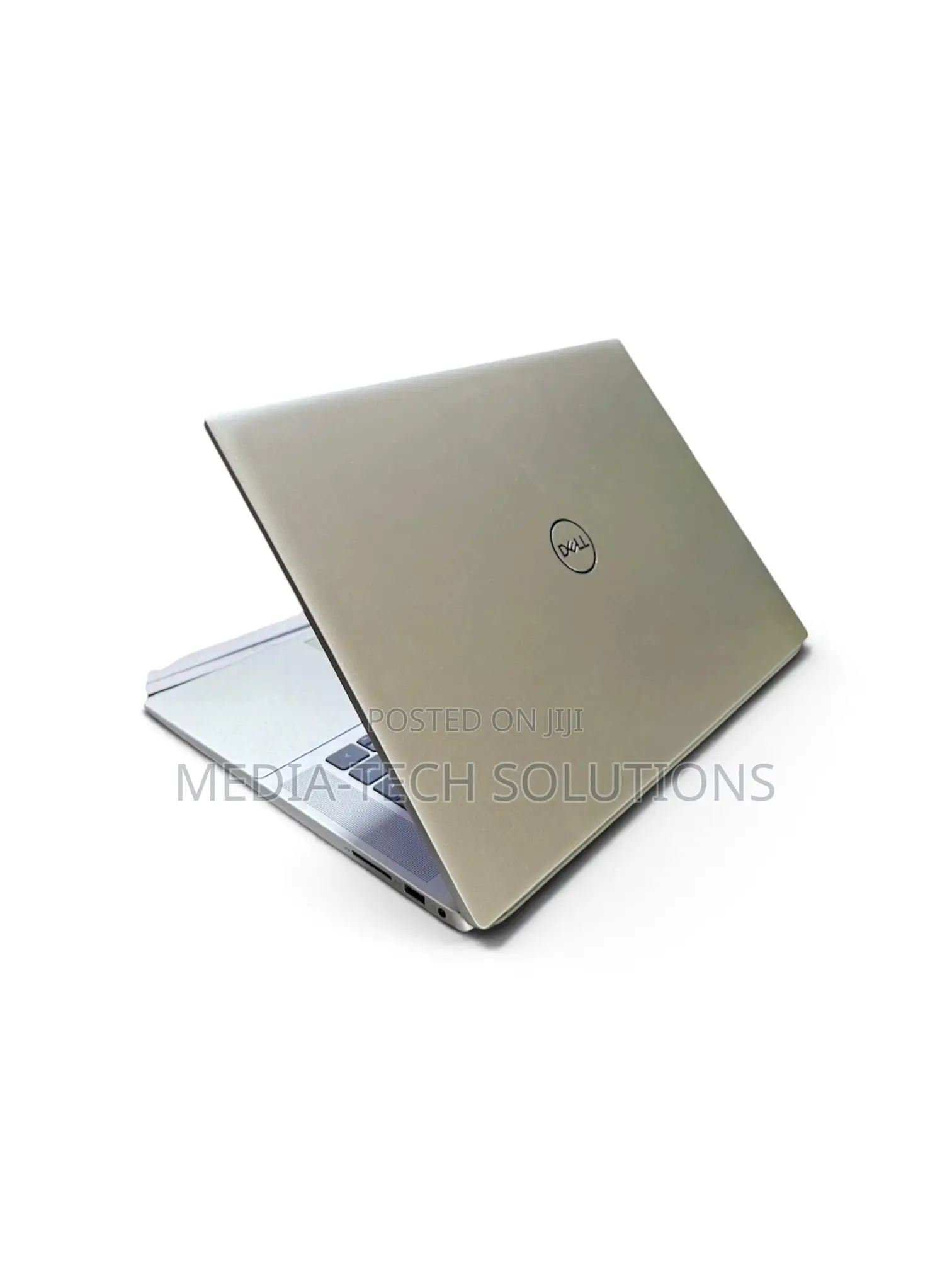 Laptop Dell Inspiron 16 5620 32GB Intel Core i7 SSD 1T