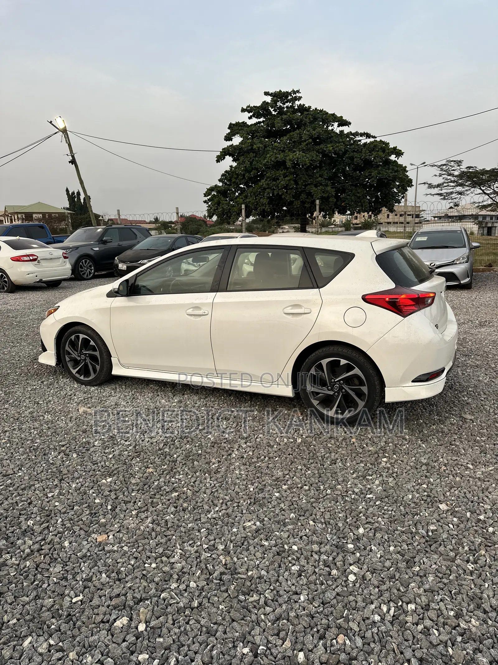 Scion iM 2015 White