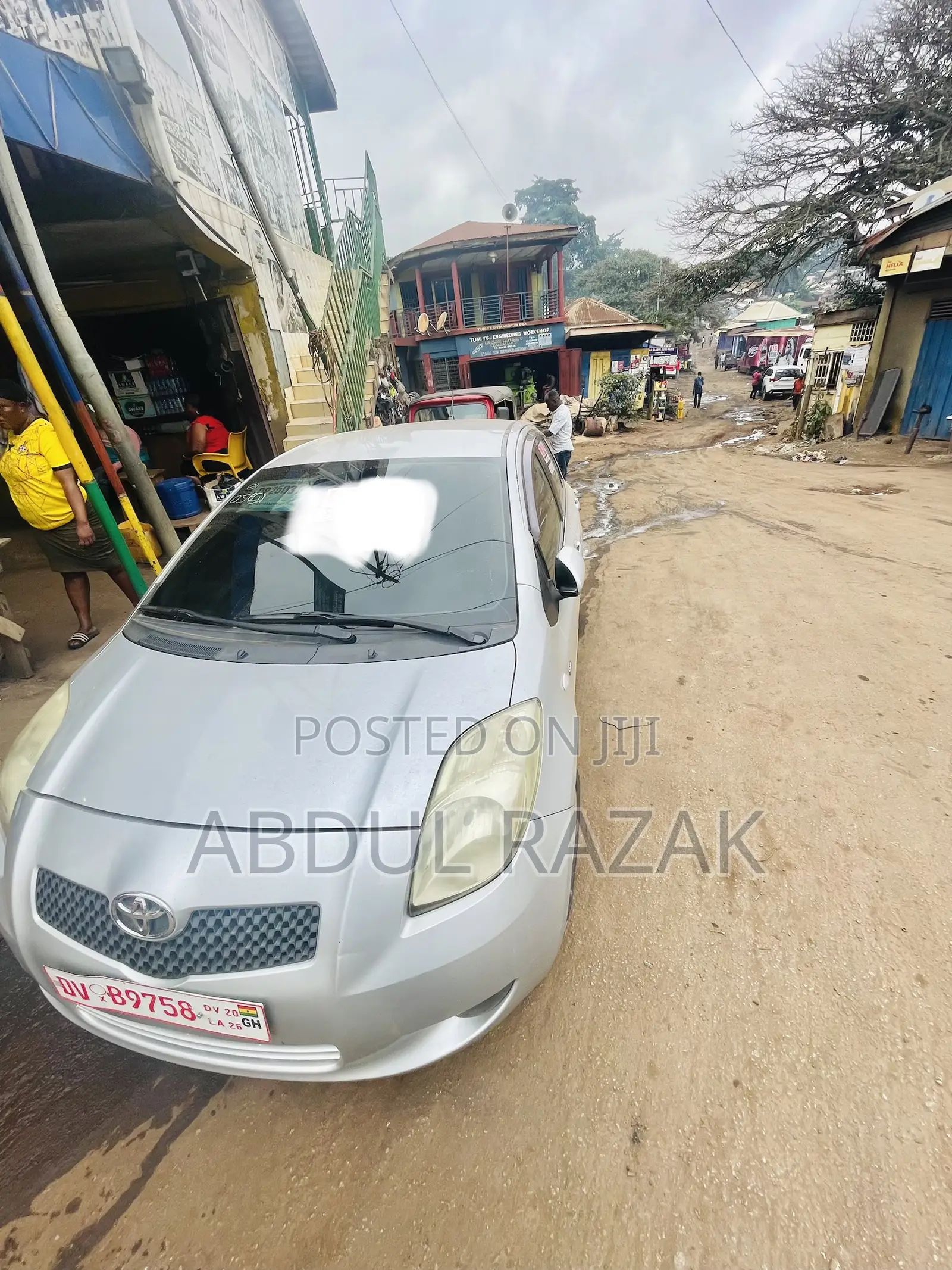 Toyota Yaris 2010 Silver