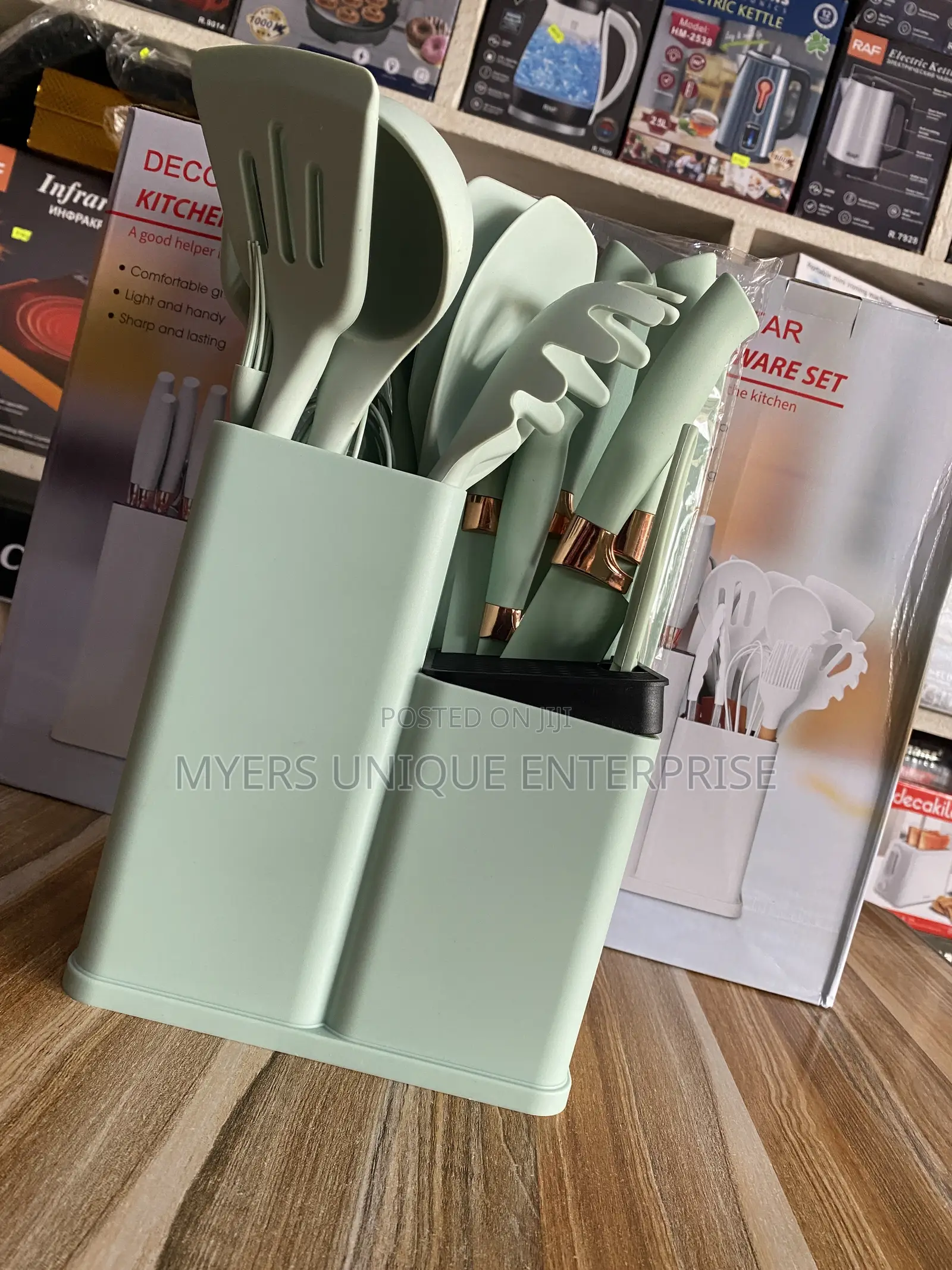 Silicone Ladle Set With Stainless Knives