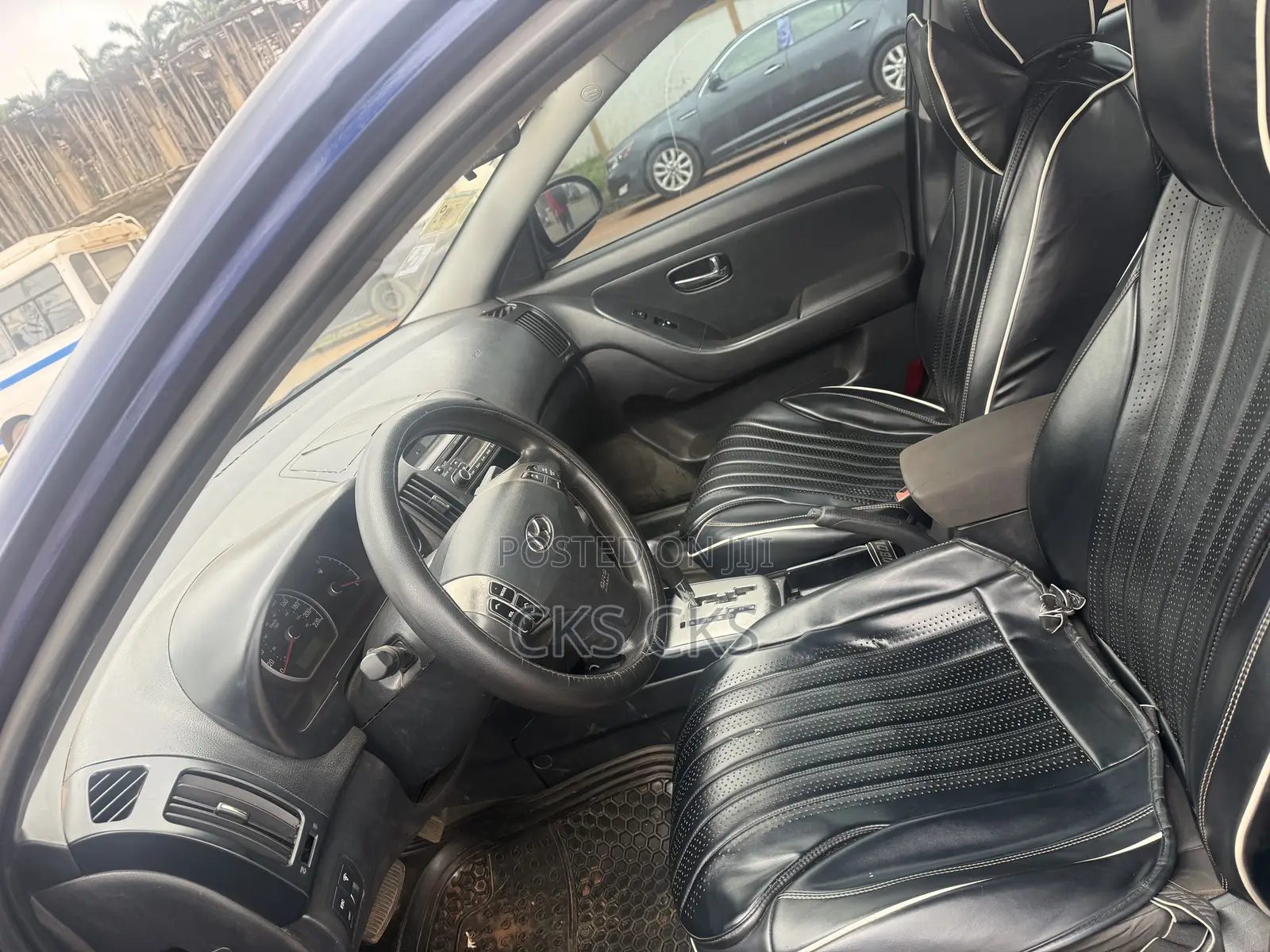Hyundai Elantra 2010 Blue