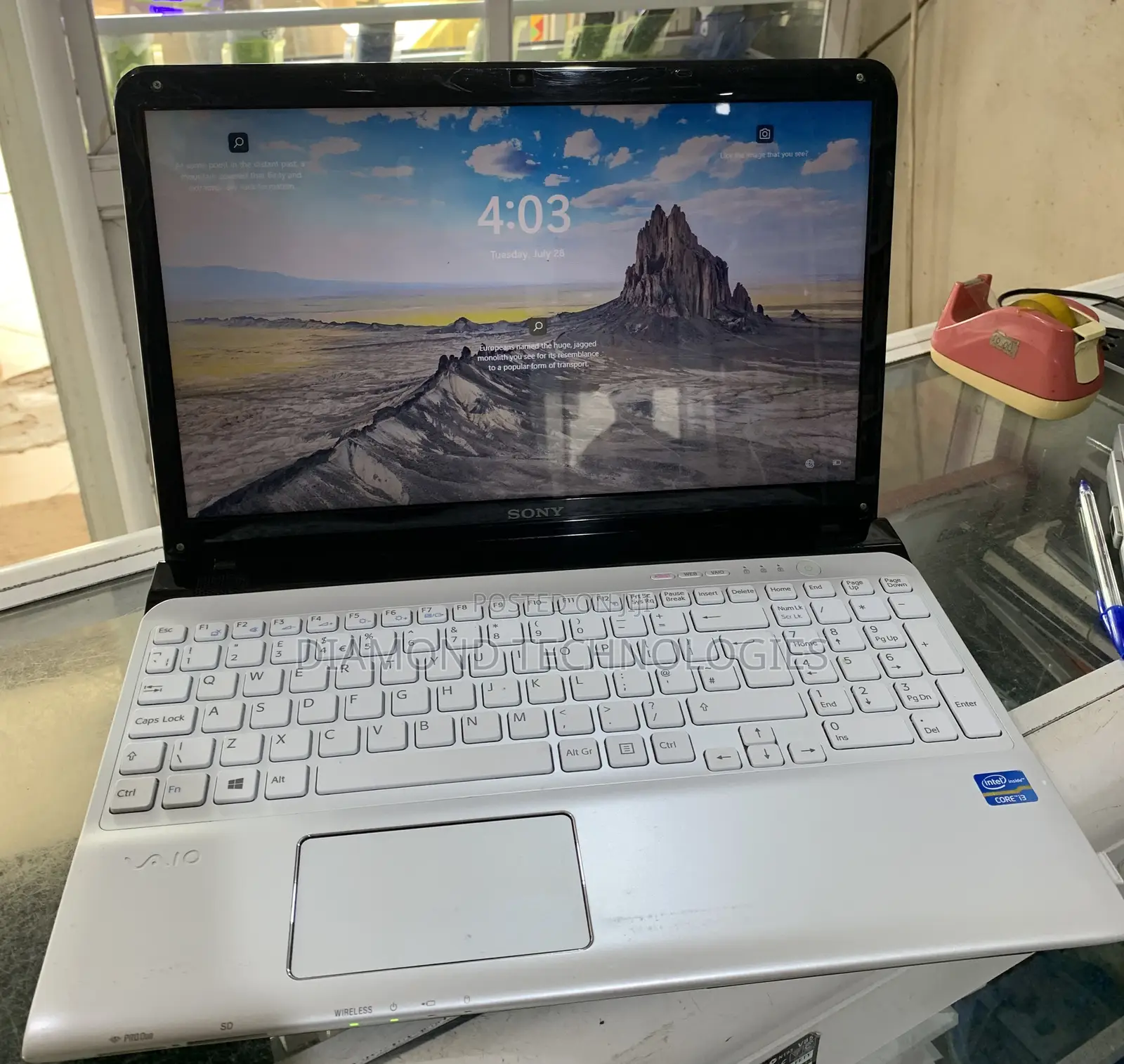 Laptop Sony VAIO SVE1513BYN 6GB Intel Core i3 HDD 320GB