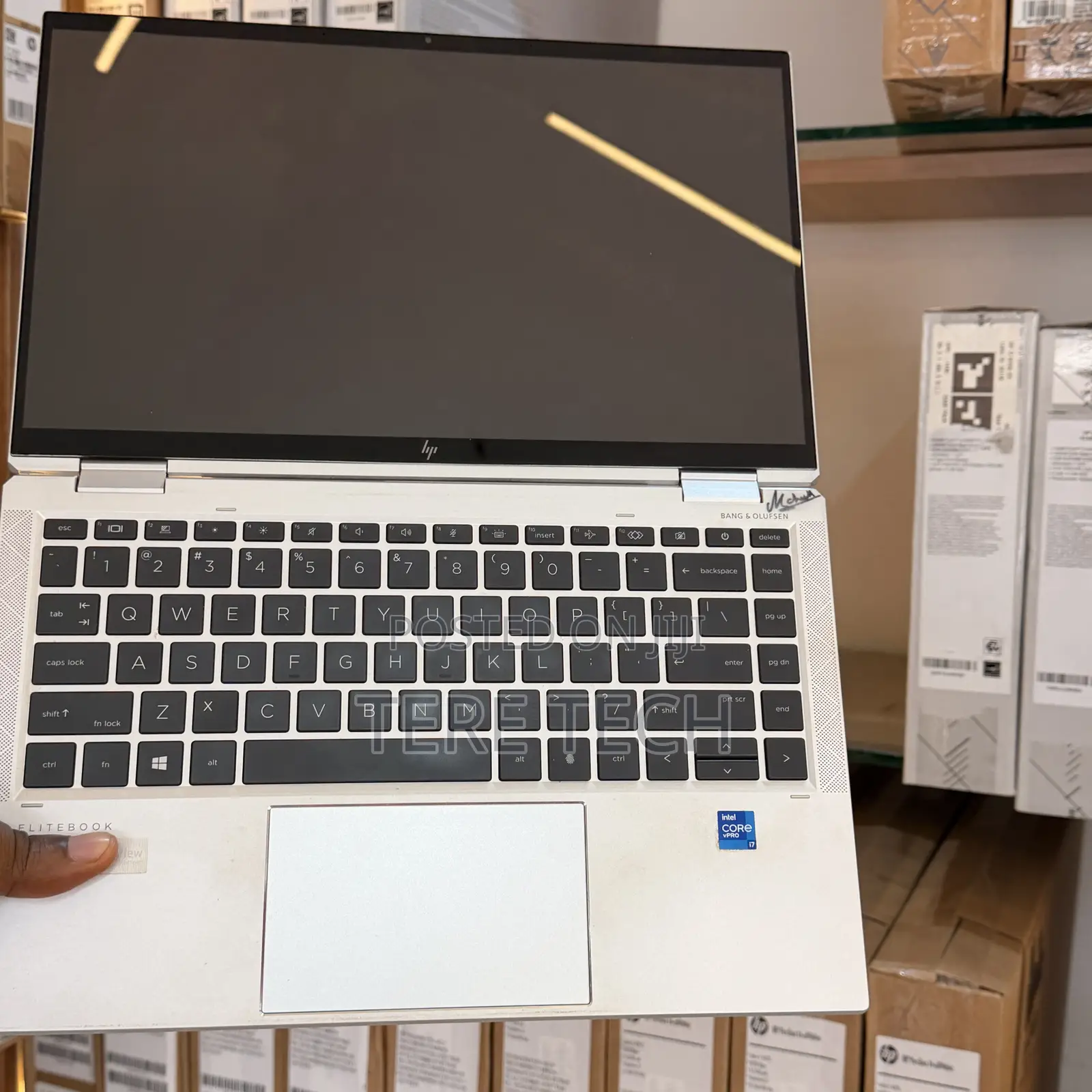 New Laptop HP EliteBook 1040 G8 16GB Intel Core i7 SSD 512GB