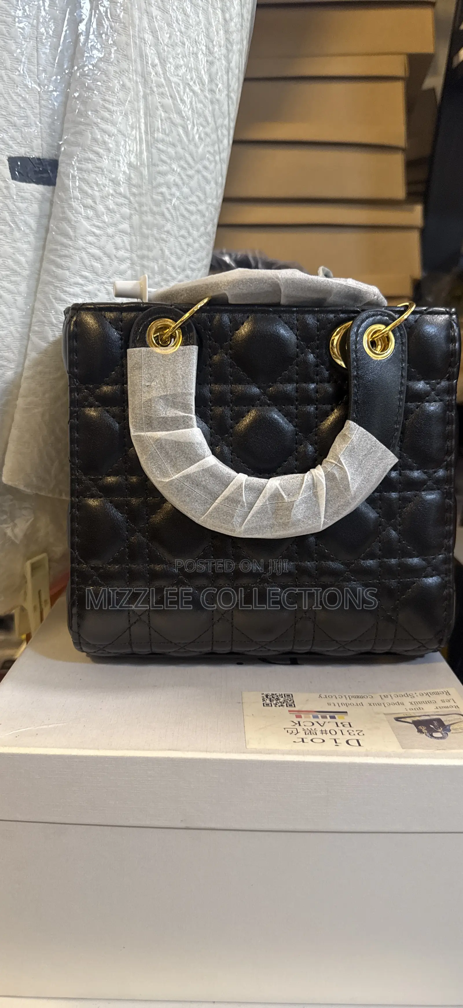 Quality Ladies Dior Bag in Different Colours