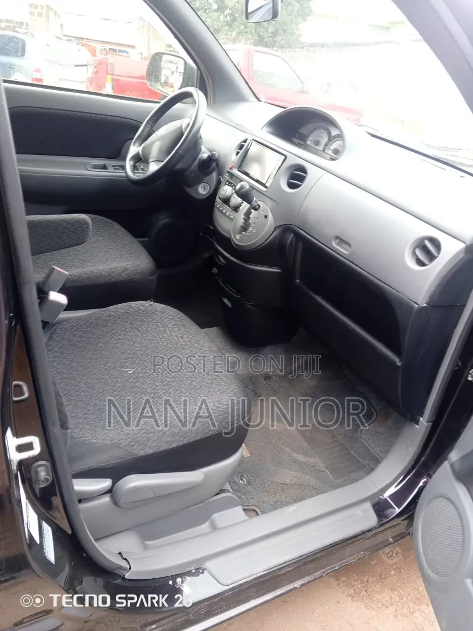 Toyota Sienta 2013 Black
