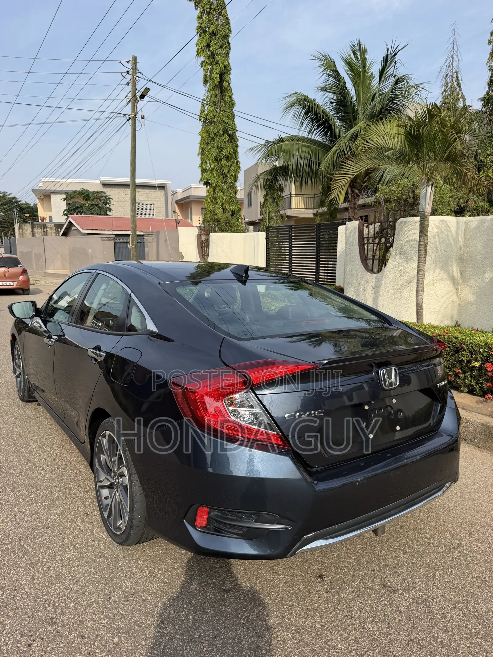 Honda Civic Touring Sedan 2019 Gray
