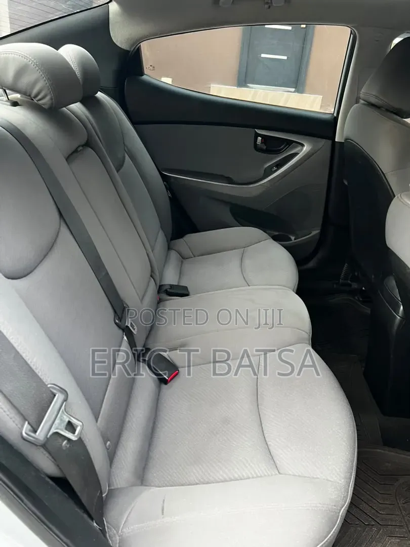 Hyundai Elantra 2013 Red