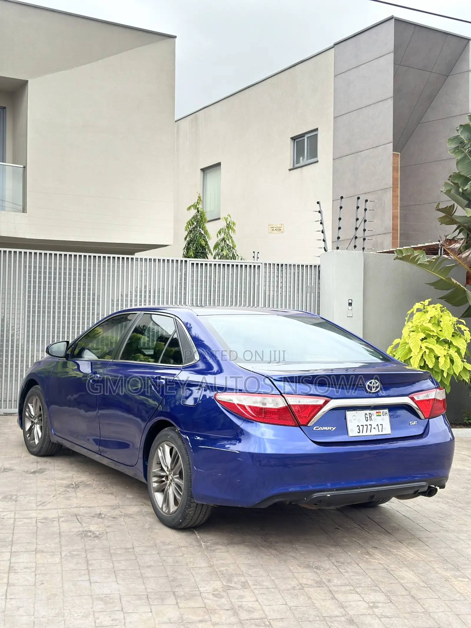 Toyota Camry XLE 4dr Sedan (2.5L 4cyl 6A) 2017 Blue