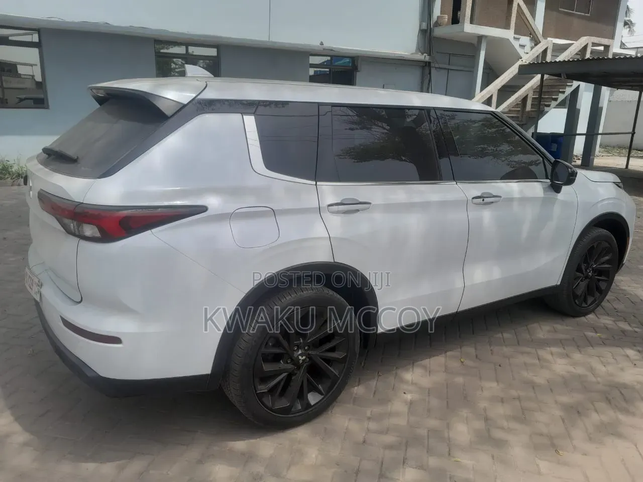 Mitsubishi Outlander SE 2022 White