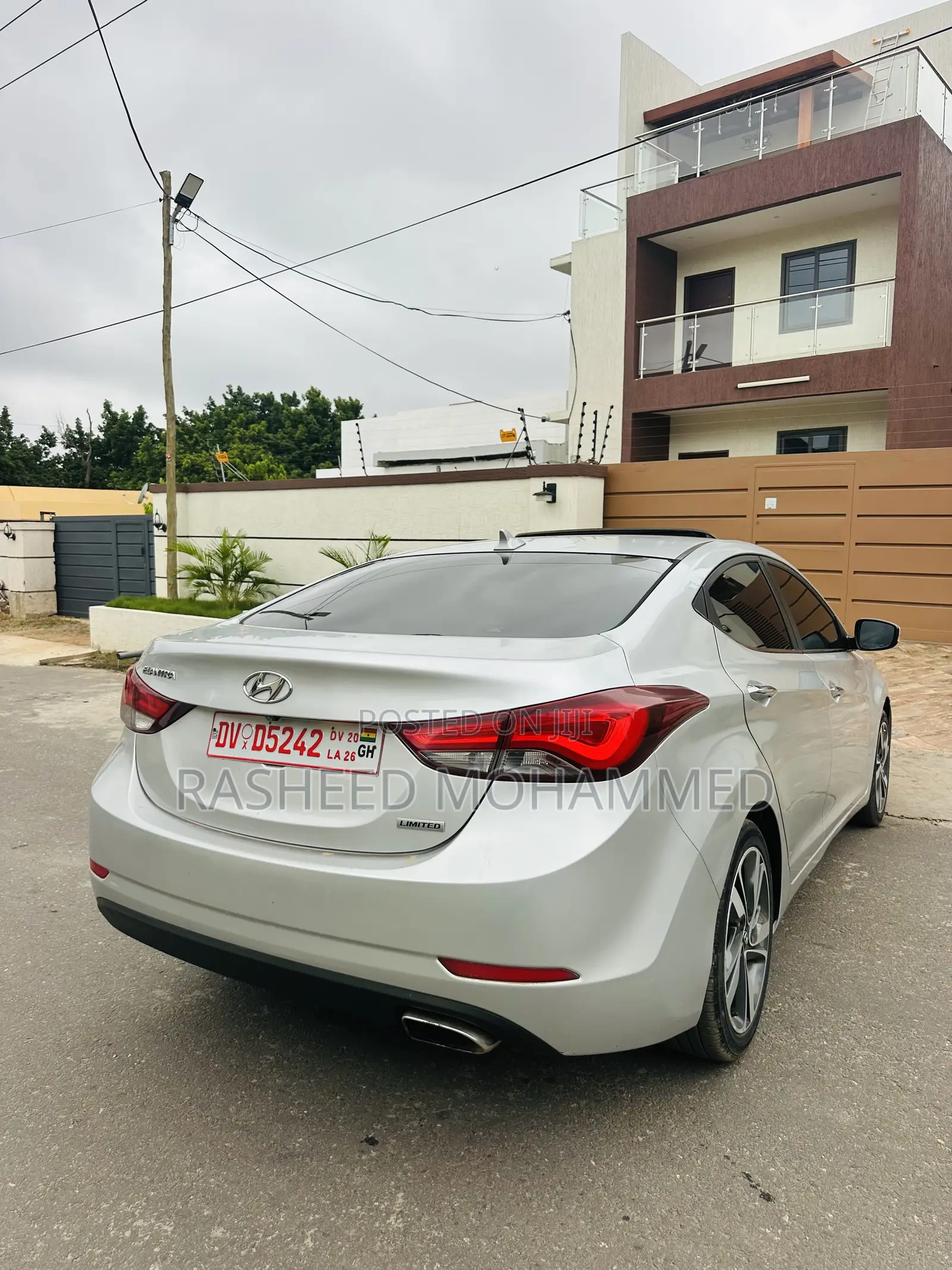 Hyundai Elantra Limited 4dr Sedan (1.8L 4cyl 6A) 2014 Silver