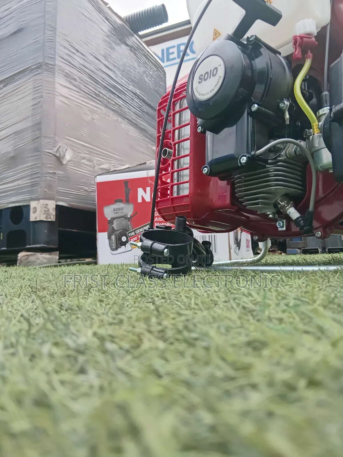 SOLO PORT 423 Commercial Agricultural Sprayer