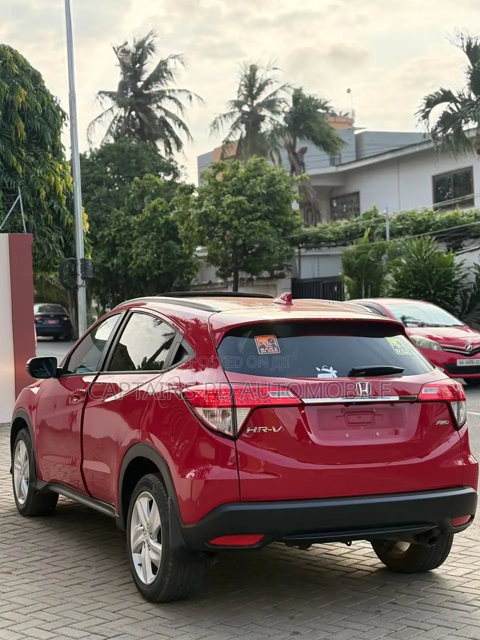 Honda HR-V Sport AWD 2019 Red