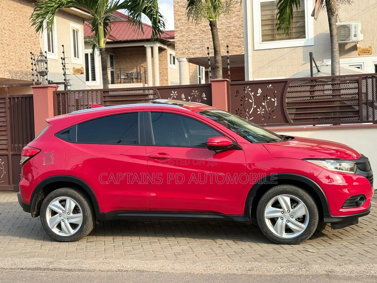 Honda HR-V Sport AWD 2019 Red