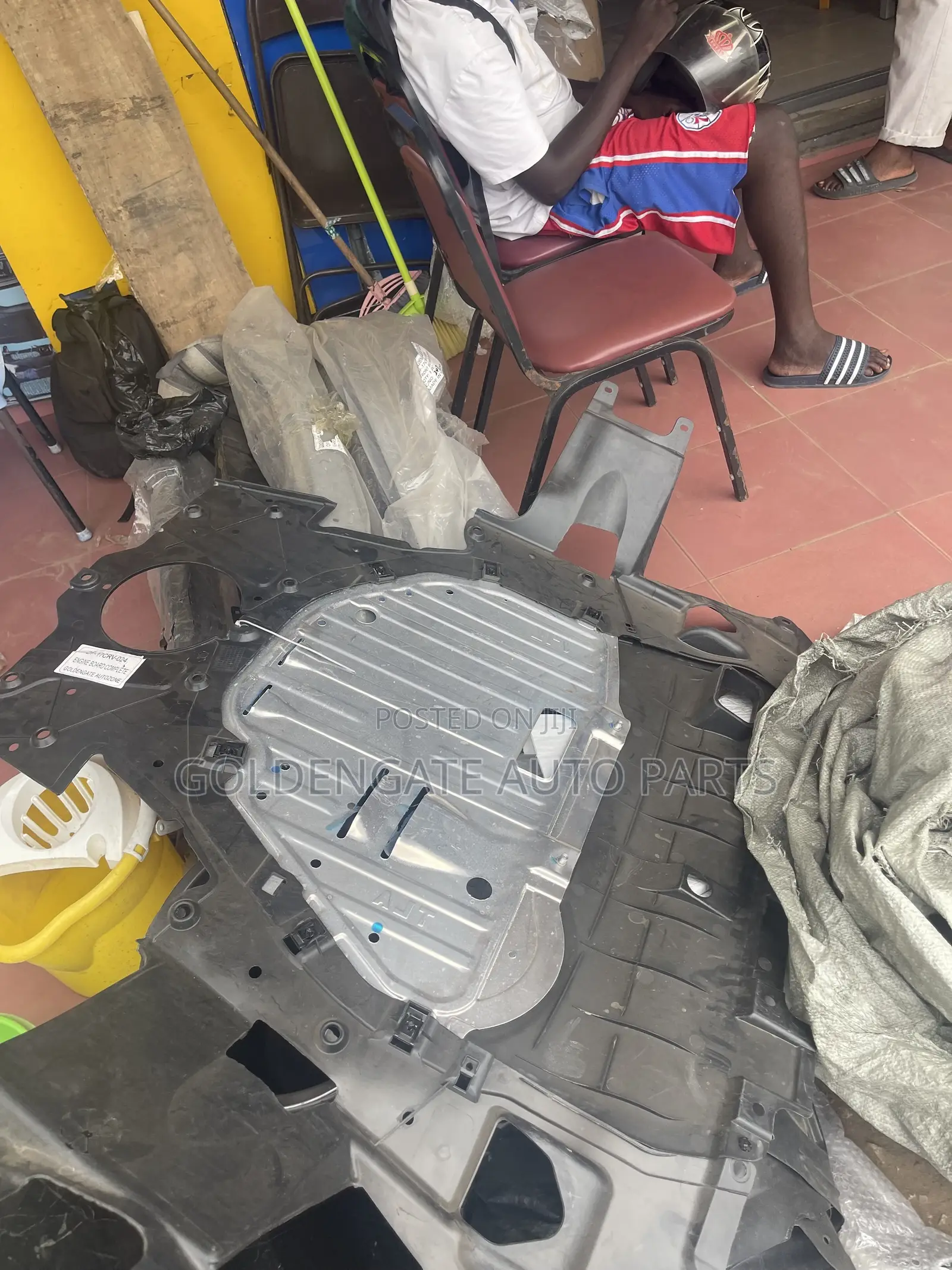 Honda CR-v 17 Engine Panels