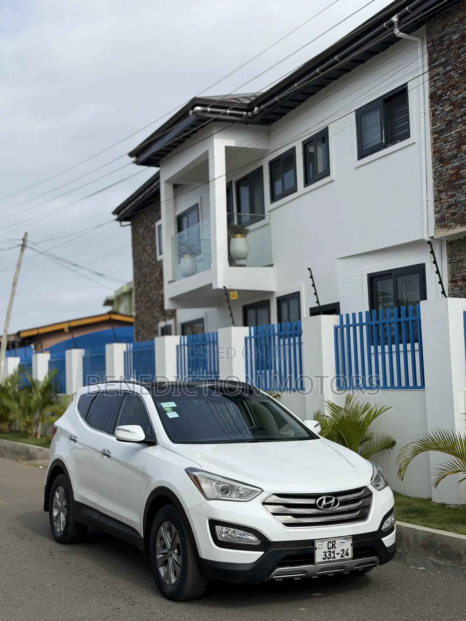 Hyundai Santa Fe SE AWD 2016 White