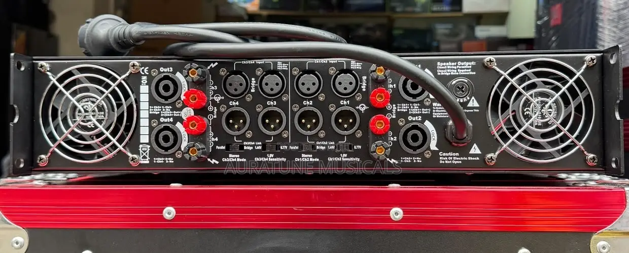 Electro-Voice (EV) TC7850 Professional 4-Channel Power Amplifier.