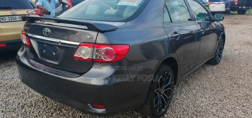 Toyota Corolla 2013 Gray