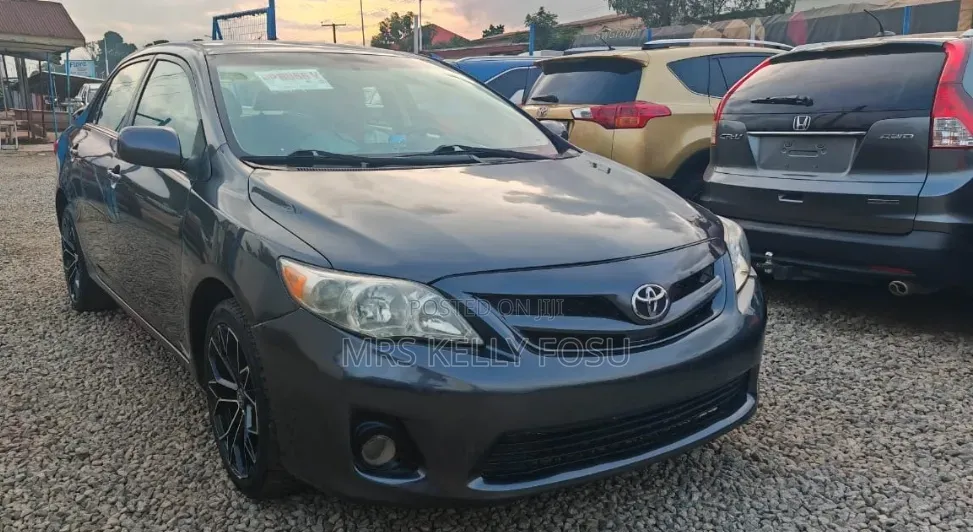 Toyota Corolla 2013 Gray