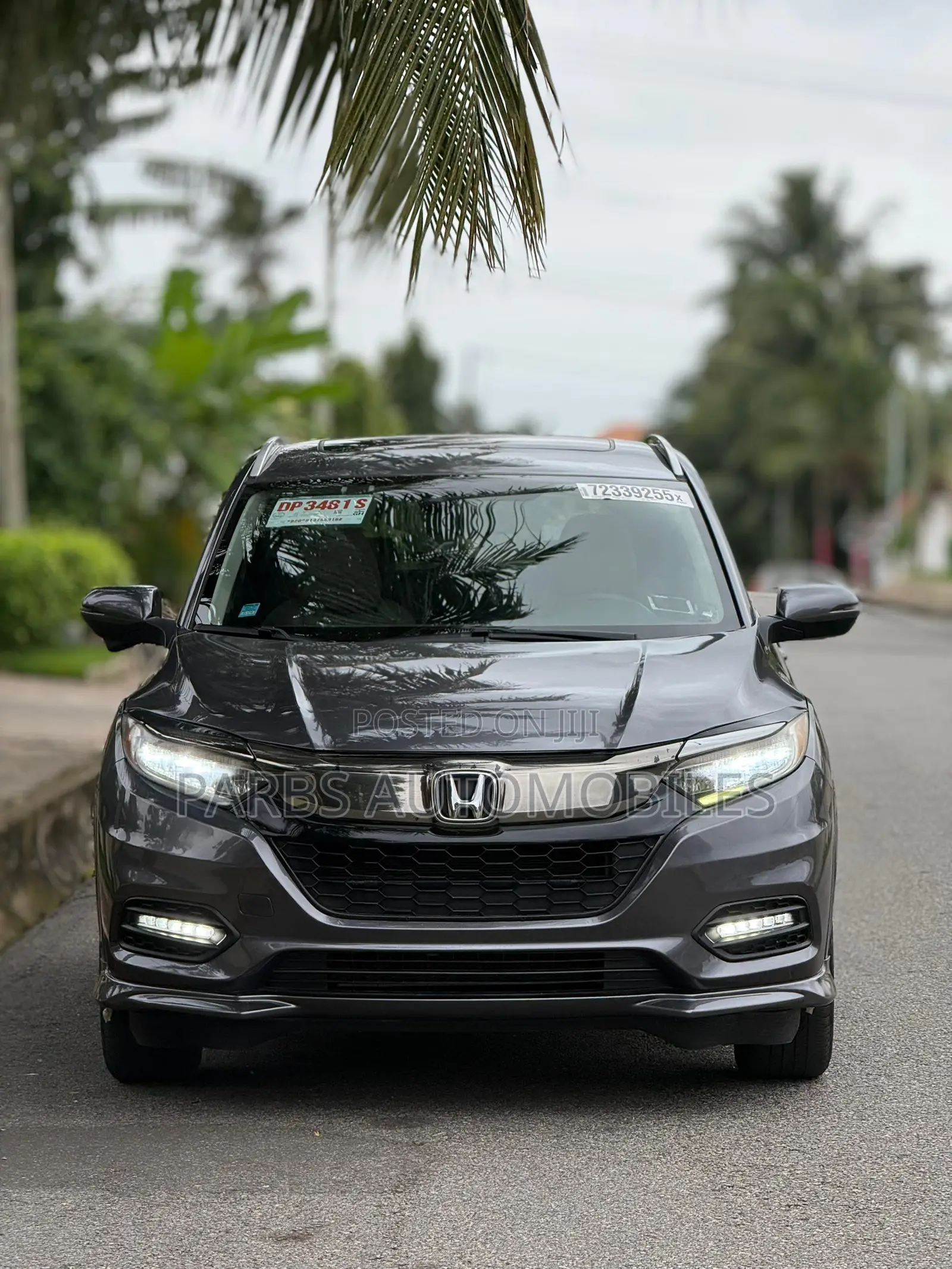 Honda HR-V Touring AWD 2019 Gray