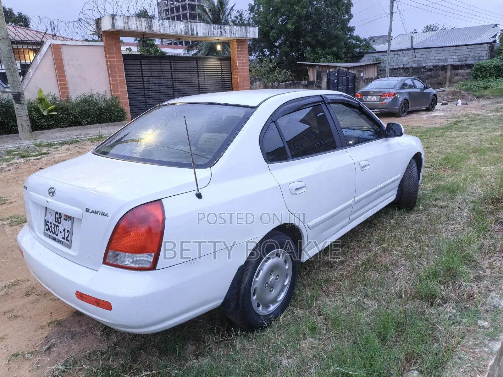 Hyundai Elantra 2003 White