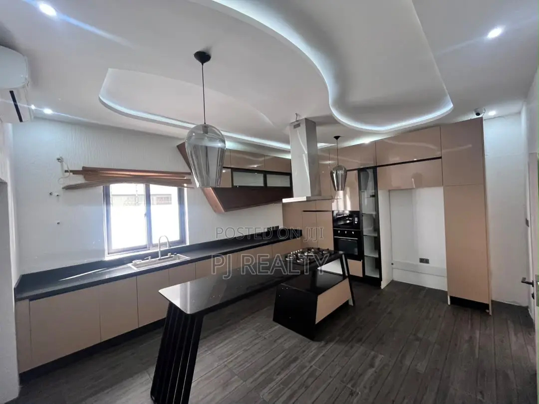4bdrm House in Adjiriganor for rent