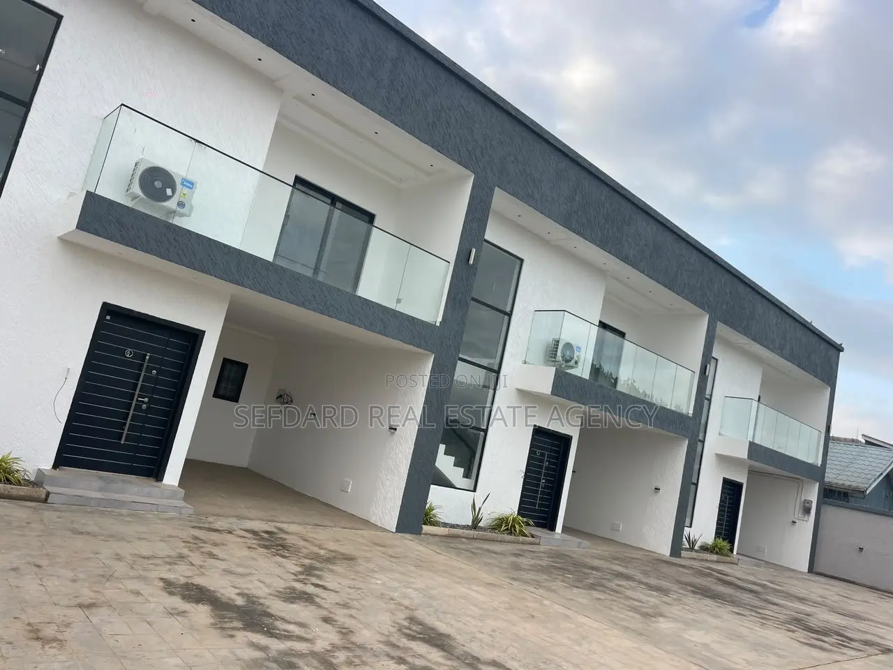 3bdrm Duplex in Sefdard Properties, Pokuase for rent