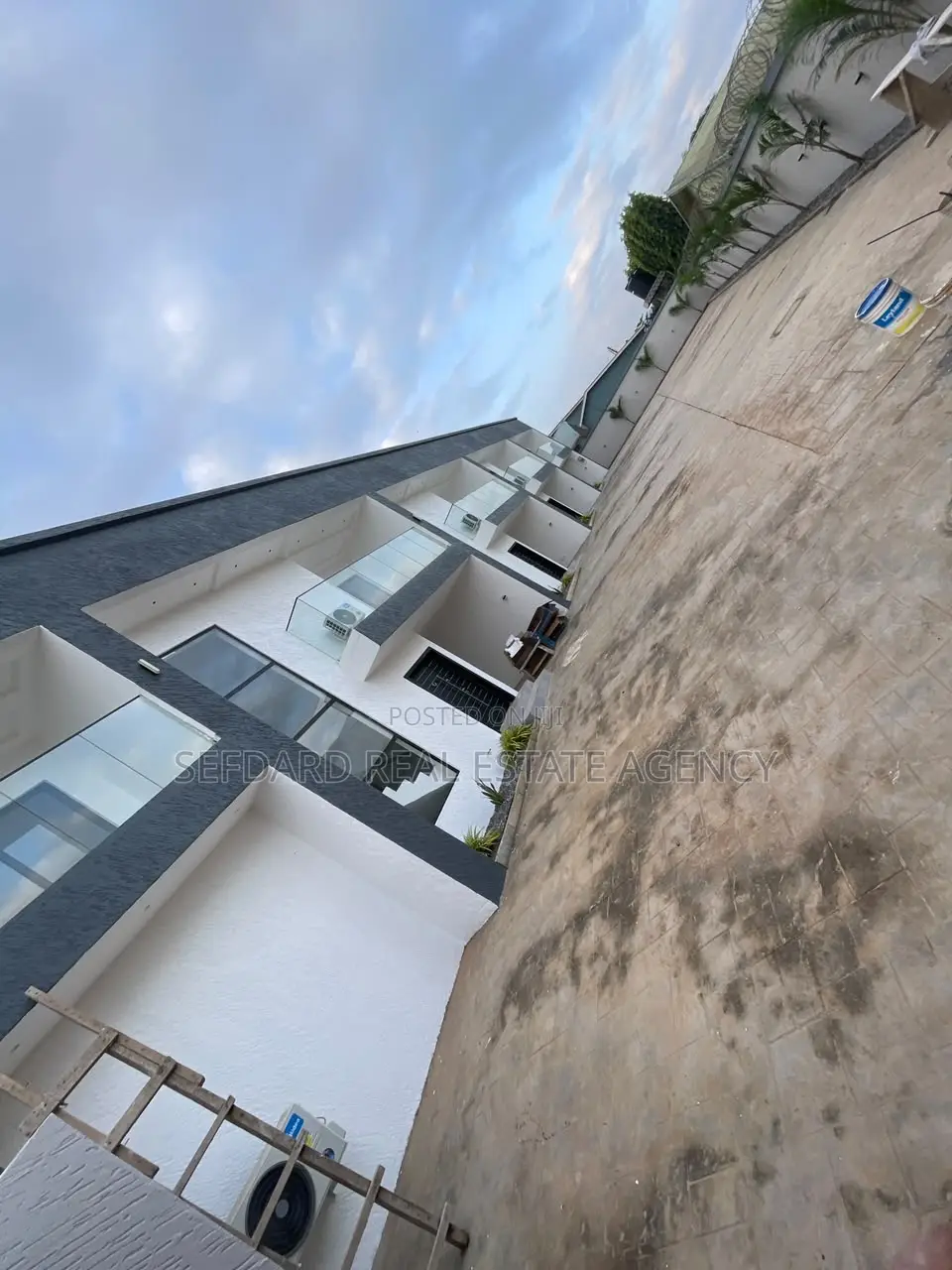 3bdrm Duplex in Sefdard Properties, Pokuase for rent