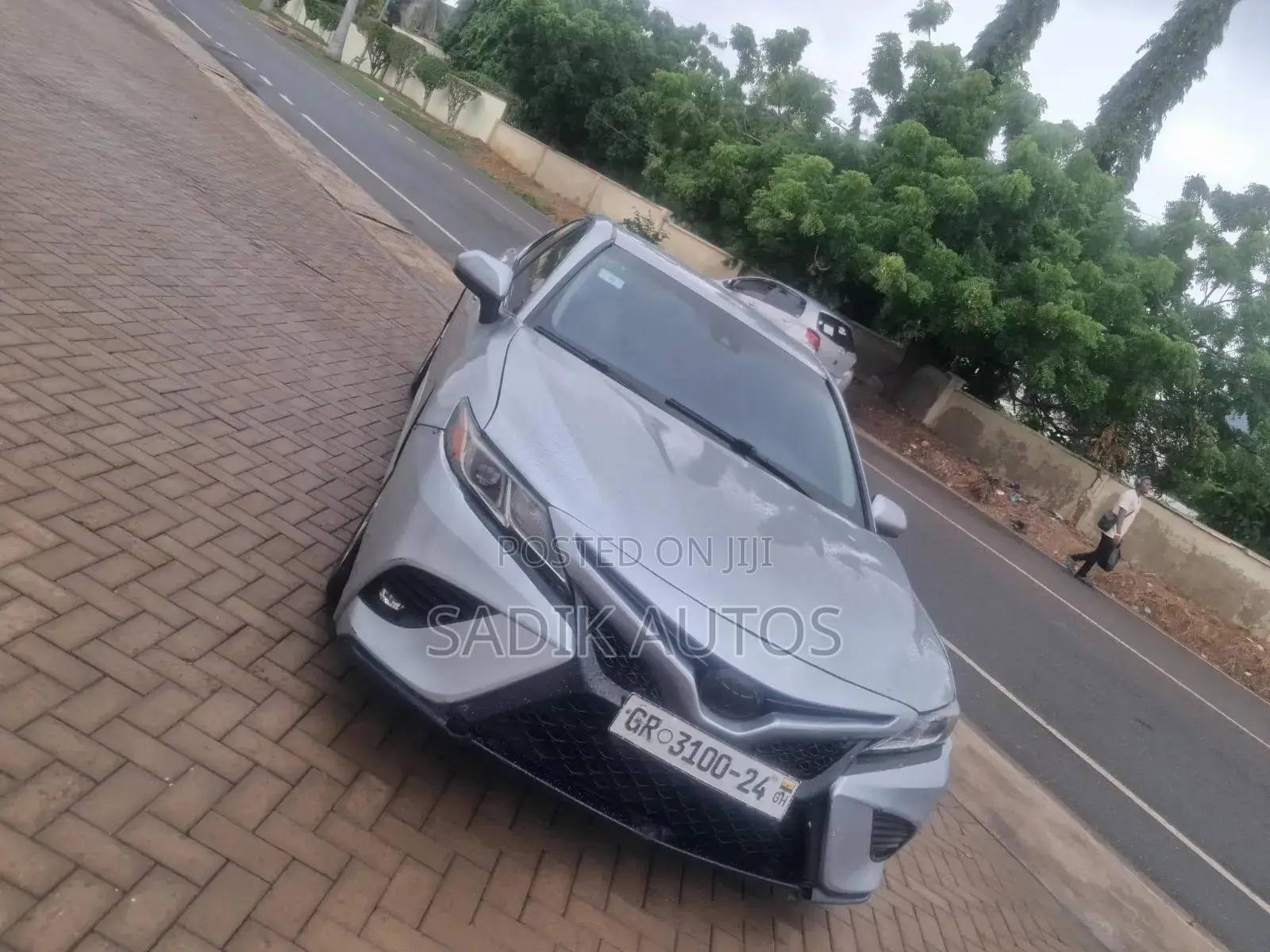 Toyota Camry 2018 Silver