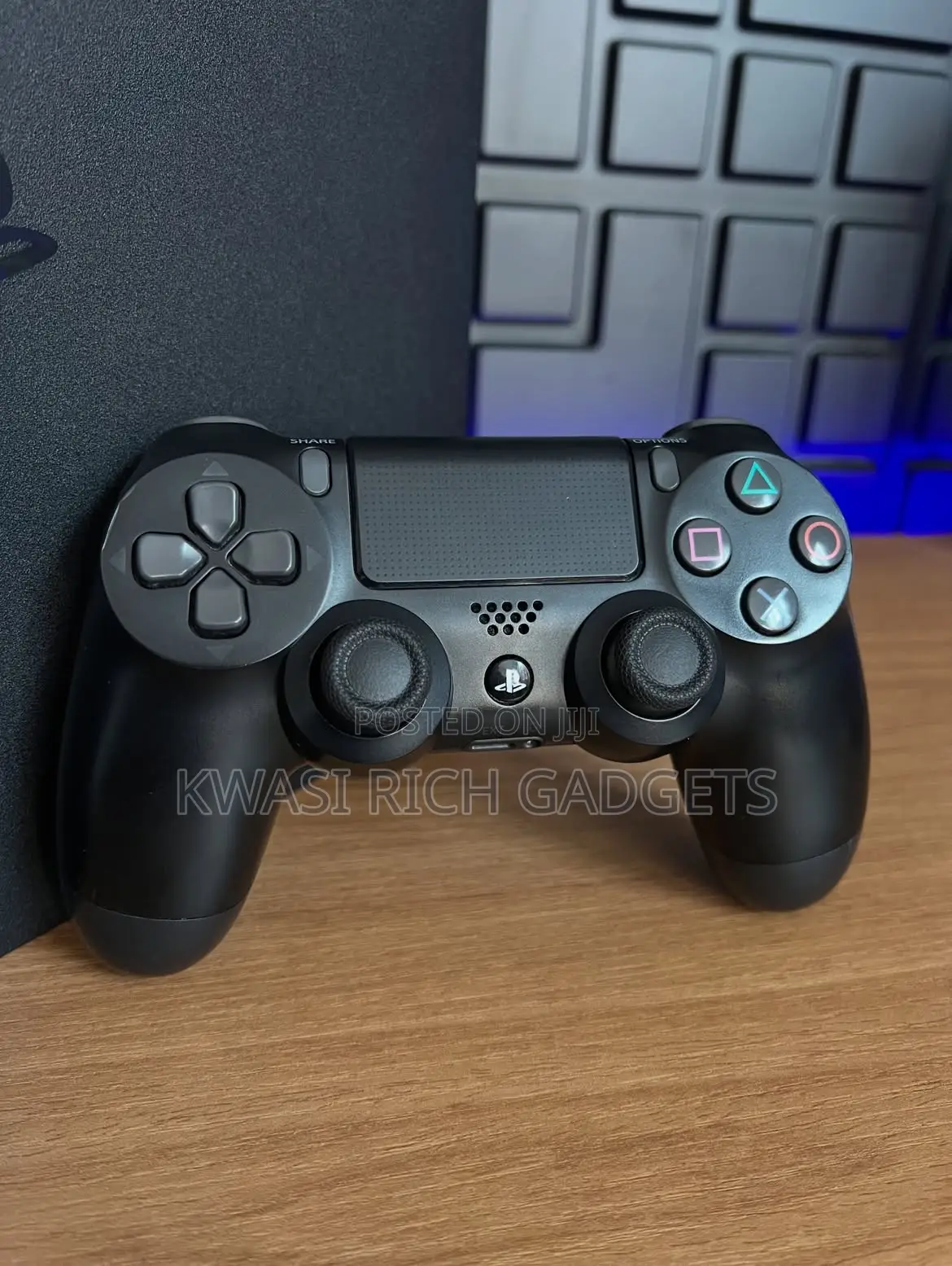 PS4 Slim + HDMI CABLE, One Pad and Power Cable