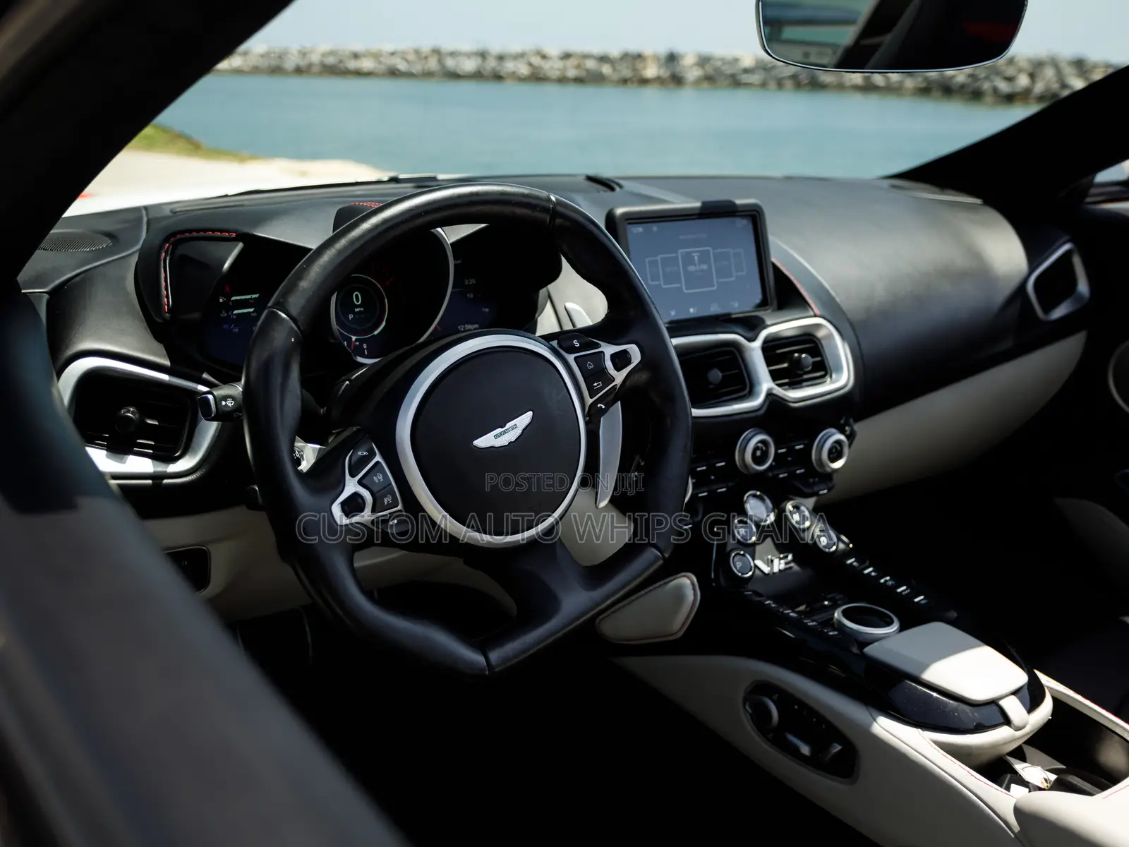 Aston Martin Vantage V12 Roadster 2023 White
