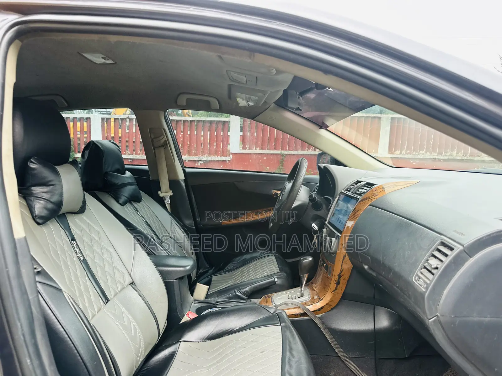Toyota Corolla LE 4dr Sedan (1.8L 4cyl 4A) 2013 Gray